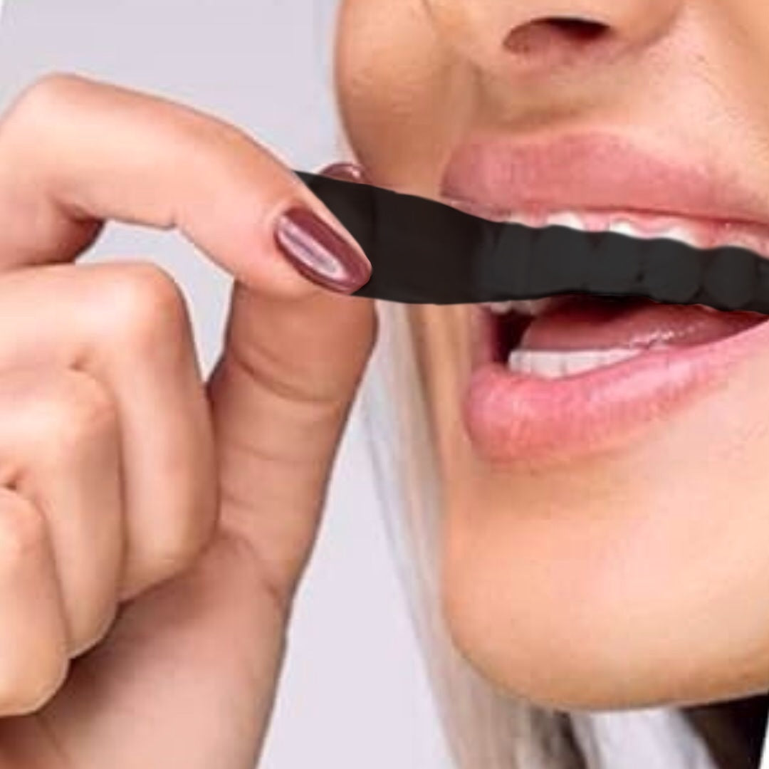 charcoal teeth strip on teeth smilekit 
